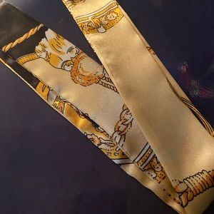 Bag twilly set of 2 NWOT never Used